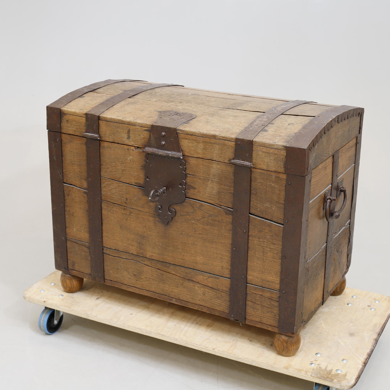 COFFIN, 19th century.