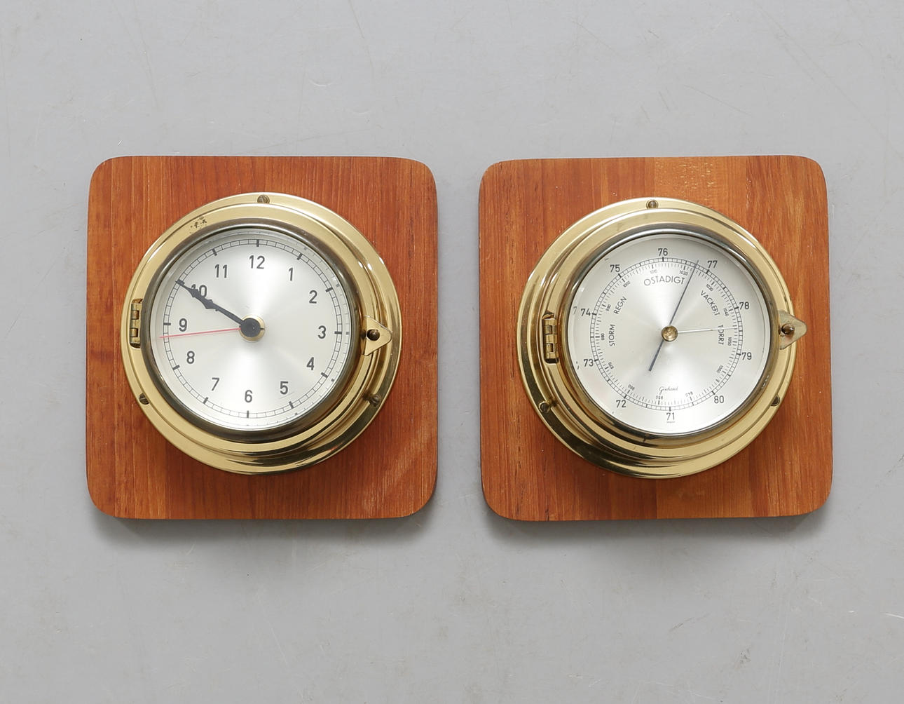 KLOCKA samt BAROMETER, mässing.