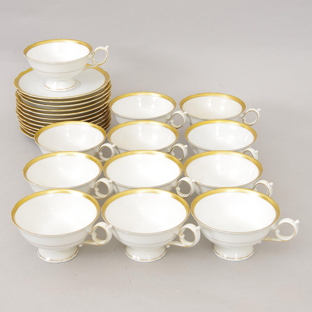 KAFFESERVIS, Tettau, med förgylld dekor.