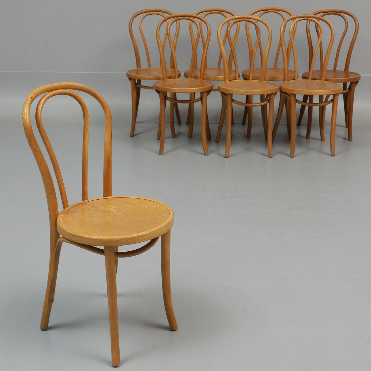 STOLAR, 8 st, "Öglan", trä.