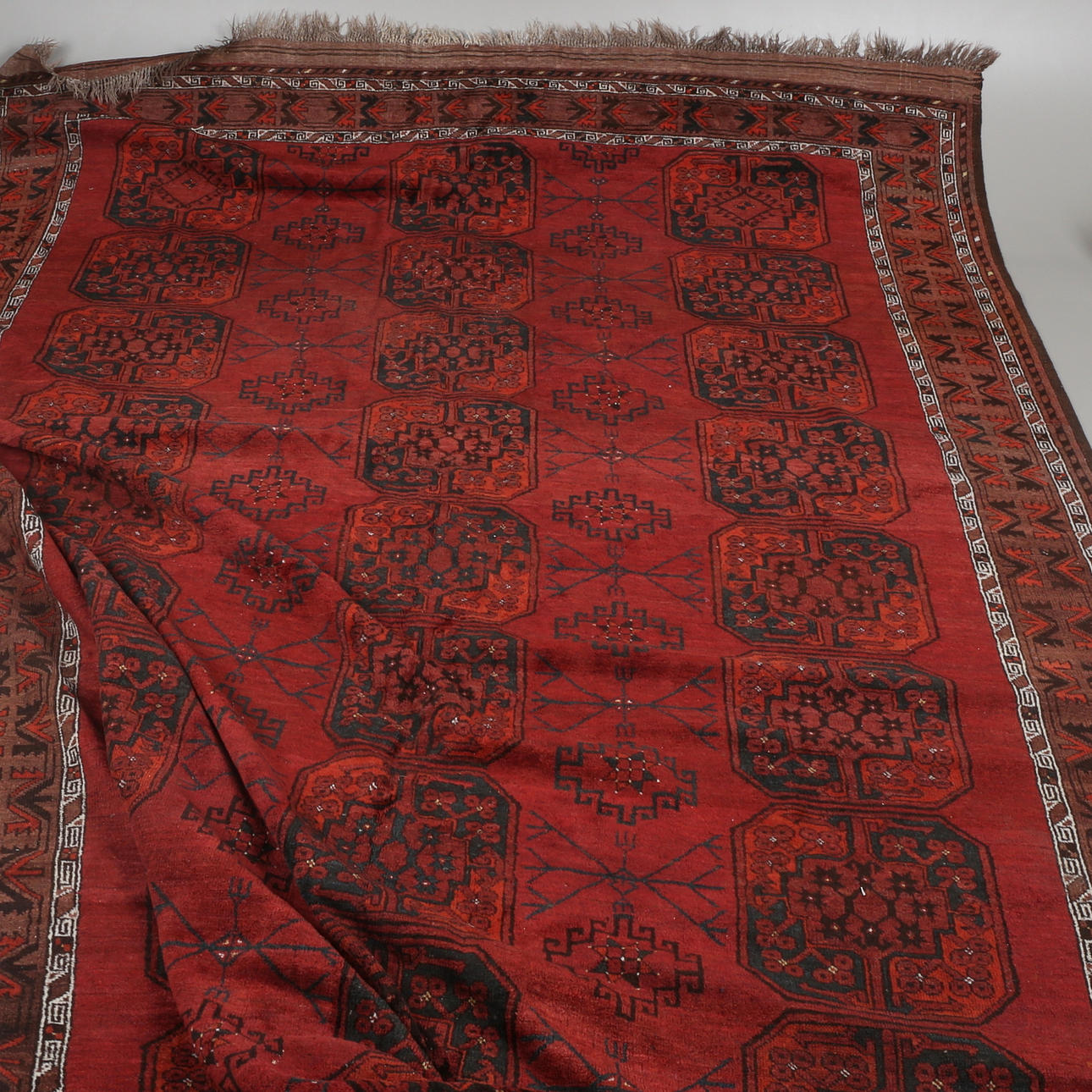 MATTA, orientalisk, 353 x 243 cm.