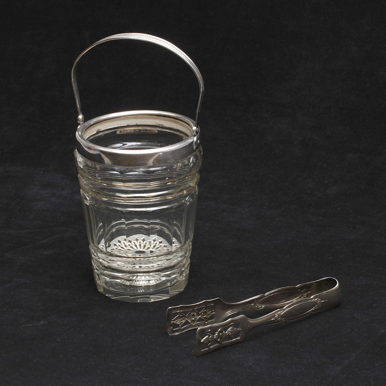 ISHINK, glas och nysilver, 1900-tal.