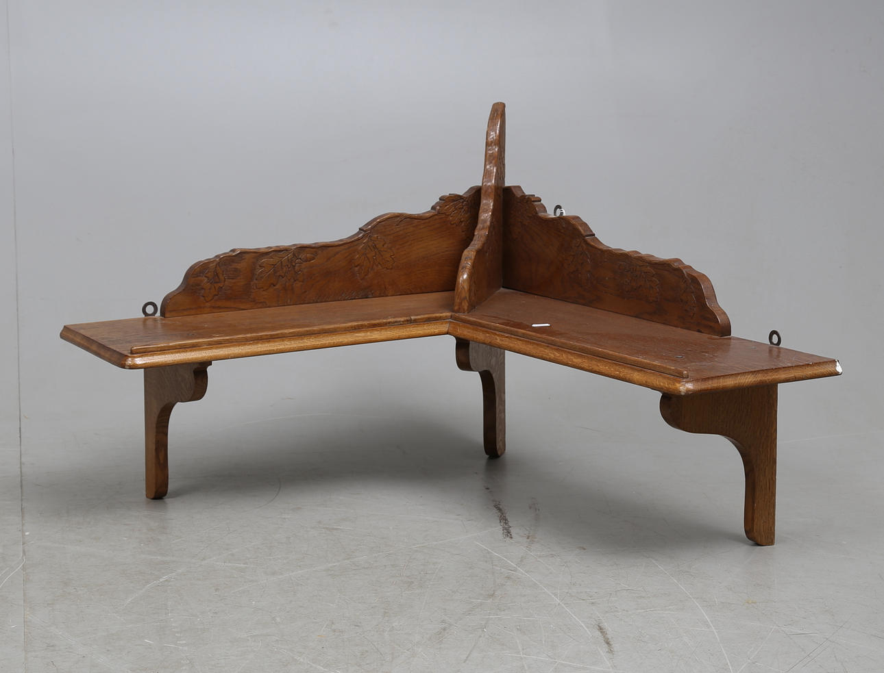 VÄGGHYLLA, hörnmodell, omkring 1900.