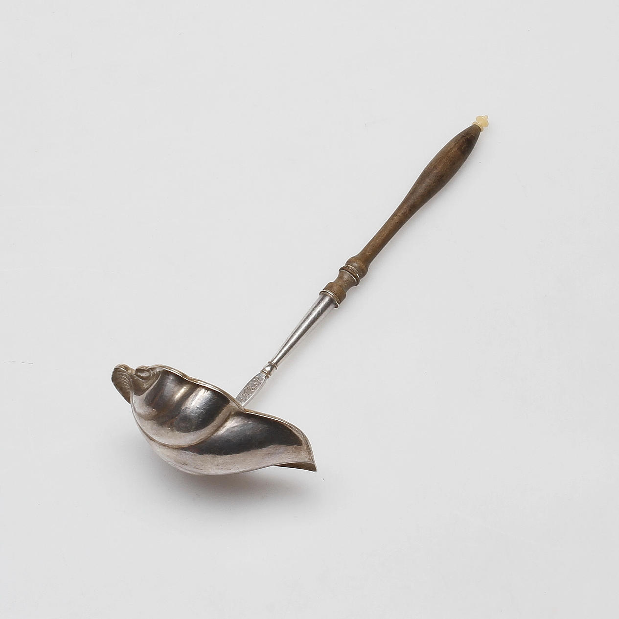 SÅSSKED, silver, rokokostil, Samuel Pettersson, Linköping 1865.