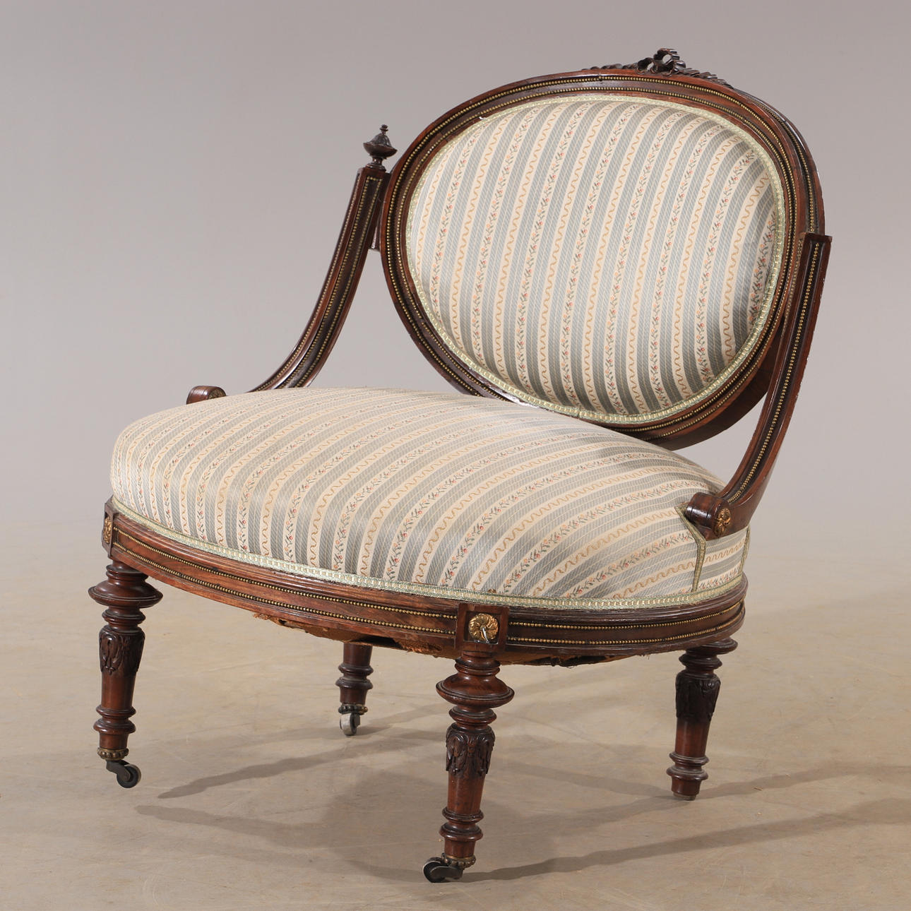 STOL, mahogny med bronser, empire.