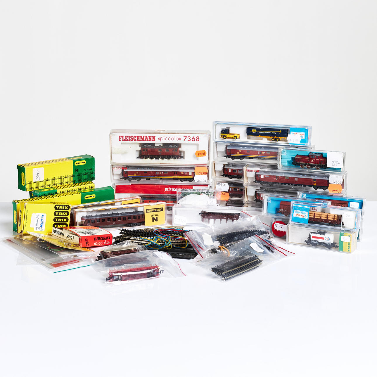 A Collection MINI TRAIN, so-called "Piccolo", various brands mainly Fleischmann, Ibertren, Atlas, Minitrix etc.