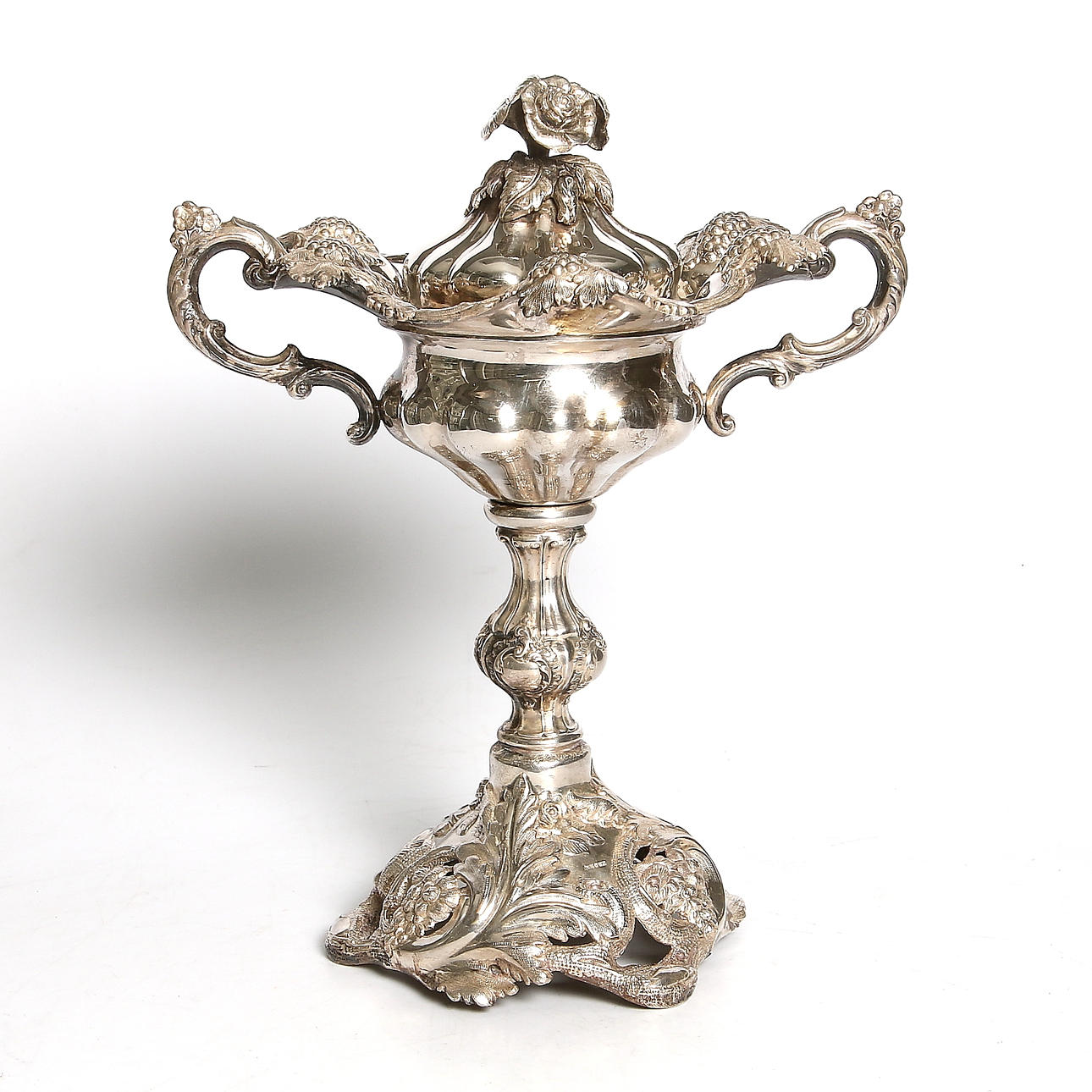 SOCKERSKÅL på FOT, nysilver, rokokostil, Guldsmedsaktiebolaget, GAB, 1800-talets slut.