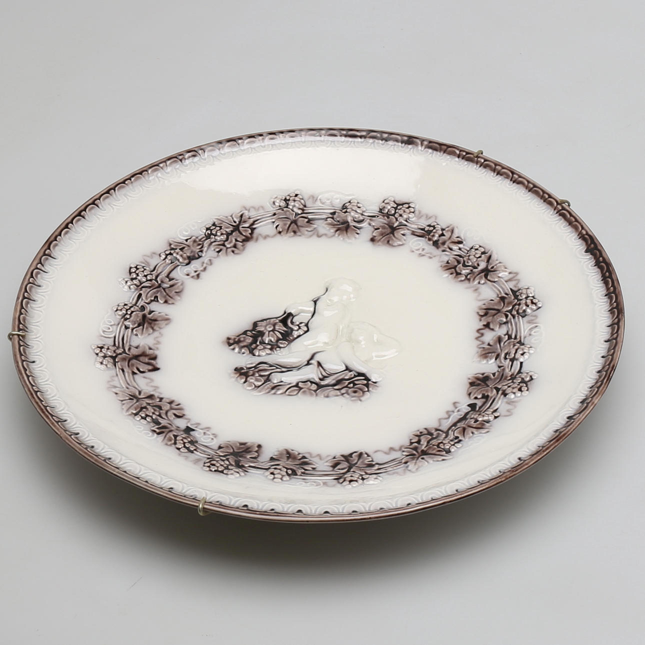 DISH in porcelain, model Mulberry, Gefle.