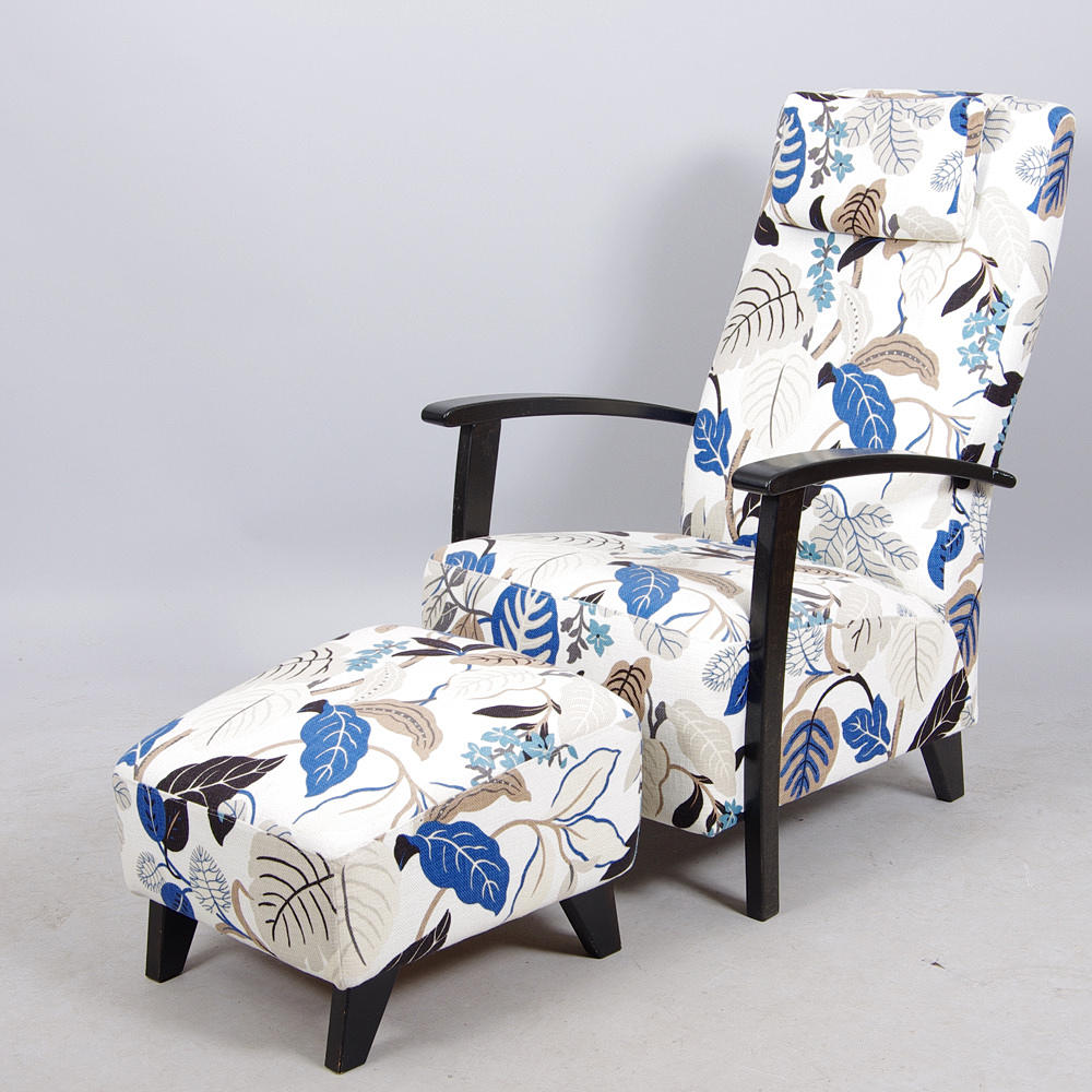 FÅTÖLJ MED FOTPALL, "Mirella", Bellus.