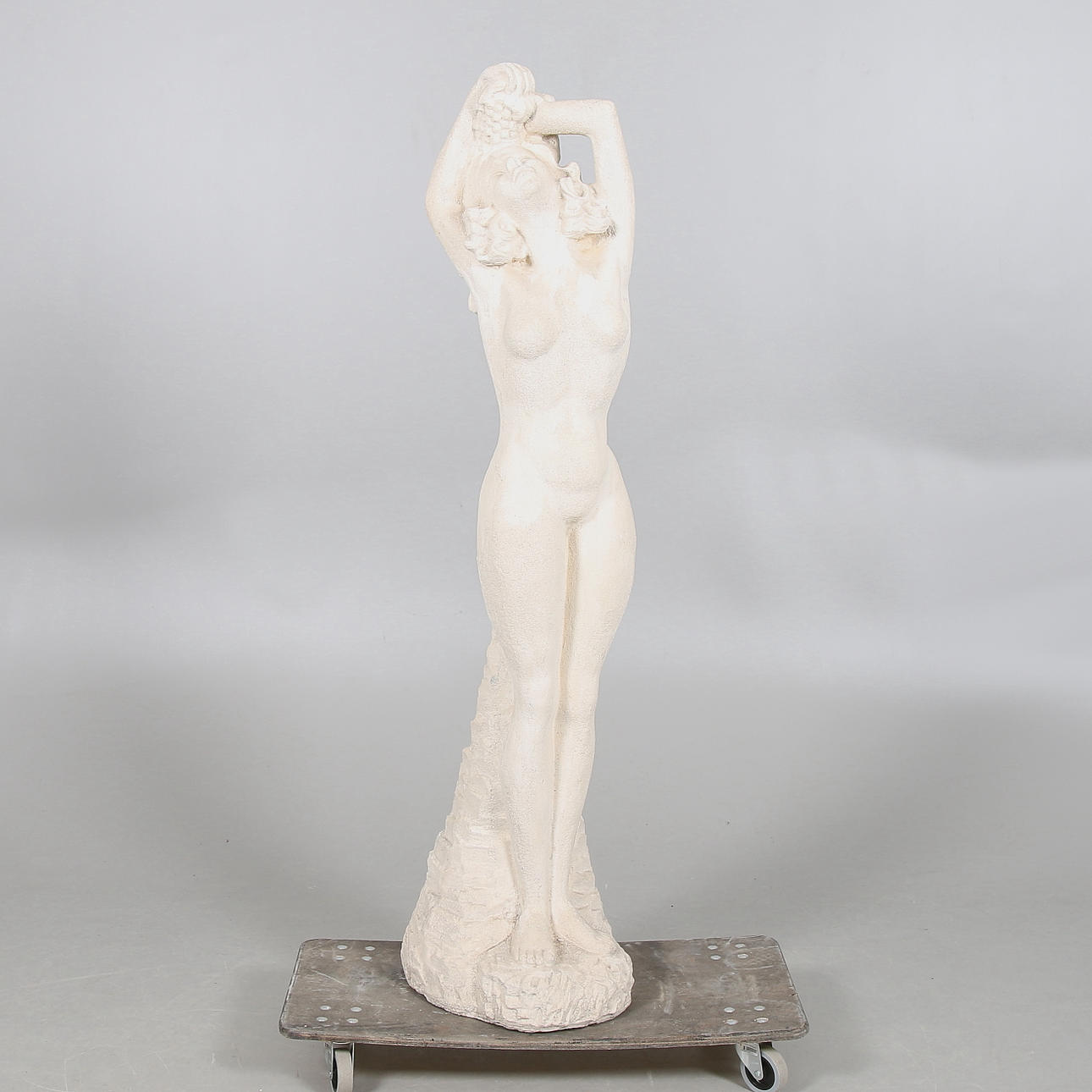 TRÄDGÅRDSSKULPTUR, stenmassa, Ove Rasmussen, Båtbackens Keramik. 1900-tal. Signerad.