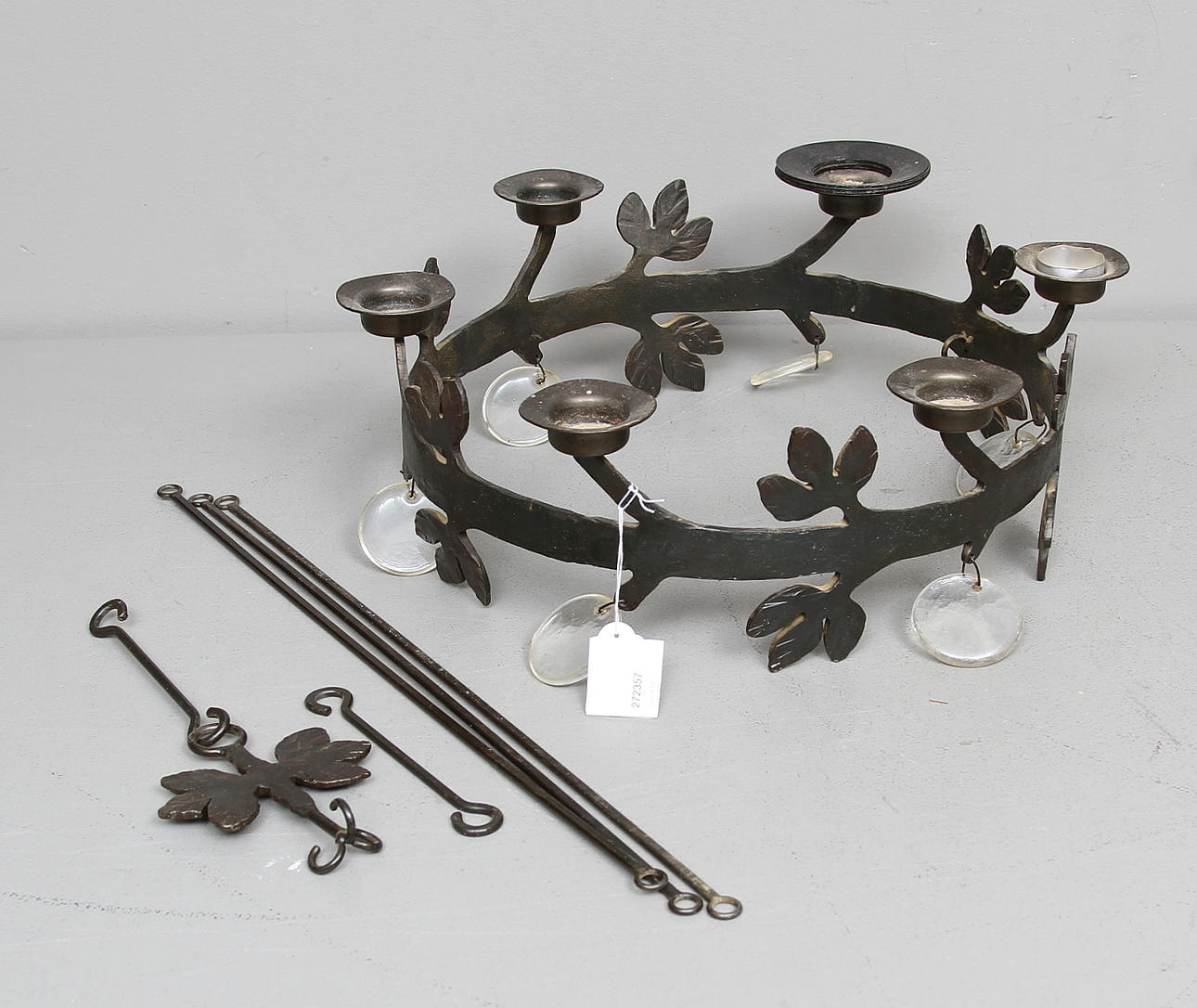 LJUSKRONA, smide, Bertil Vallien, höjd ca. 100 cm.