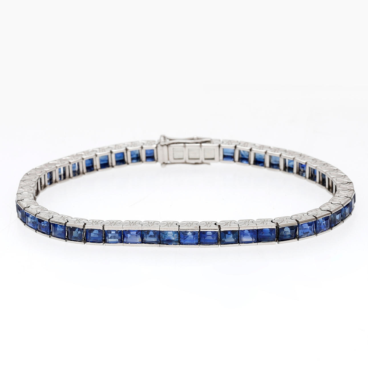 Rivière safir armband.