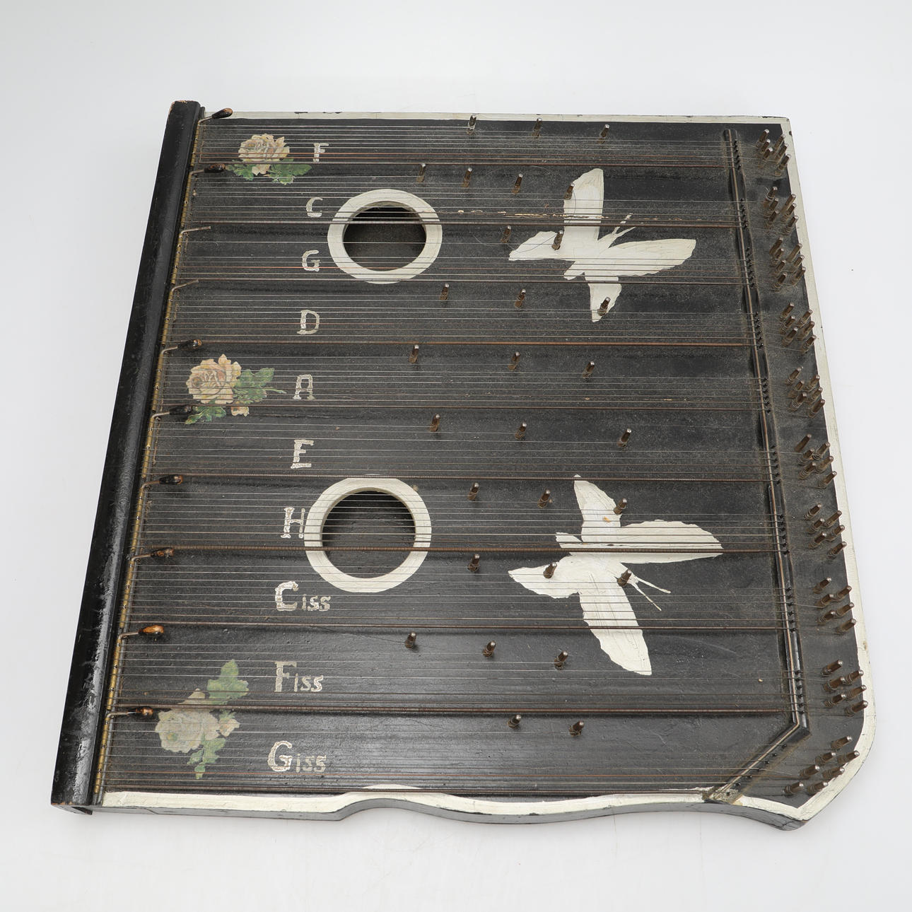 CITTRA. Samlarföremål - Musikinstrument - Auctionet