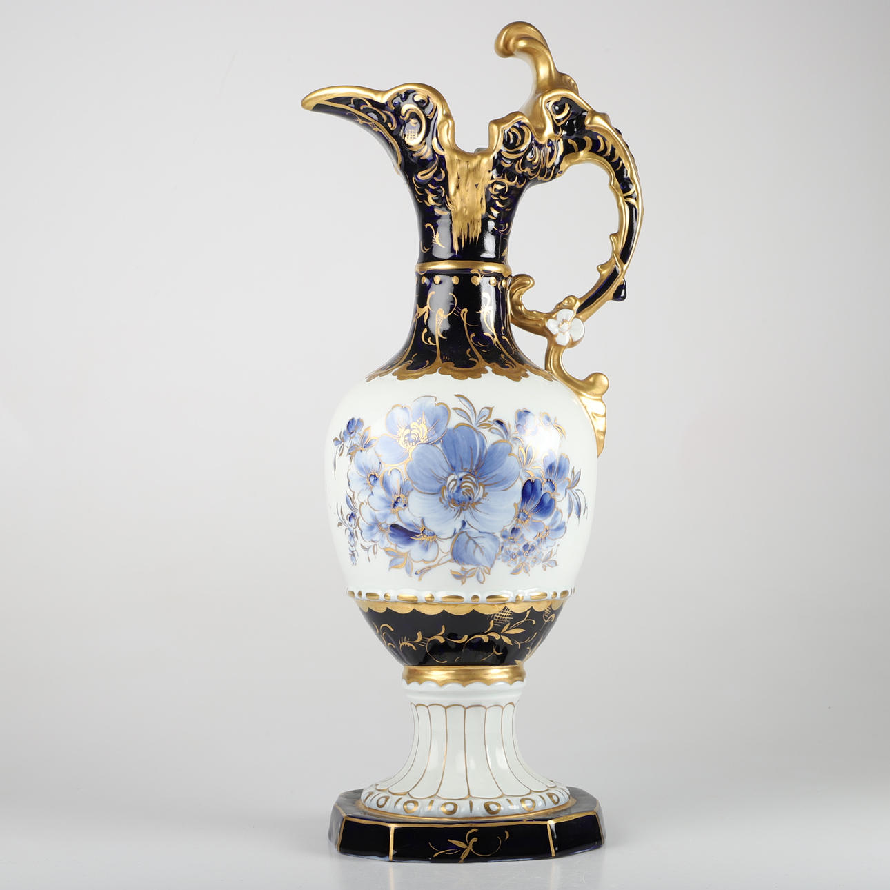 VASE WITH HÄNKEL, porcelain, Royal Dux, Czechoslovakia. Ceramics