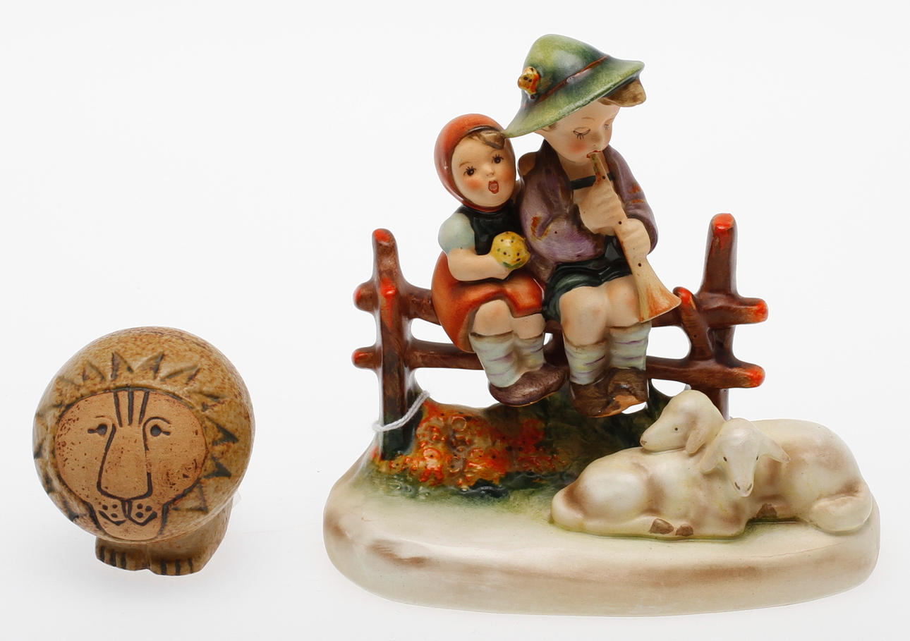 FIGURINER, 2 st, Hummel samt Lisa Larsson.