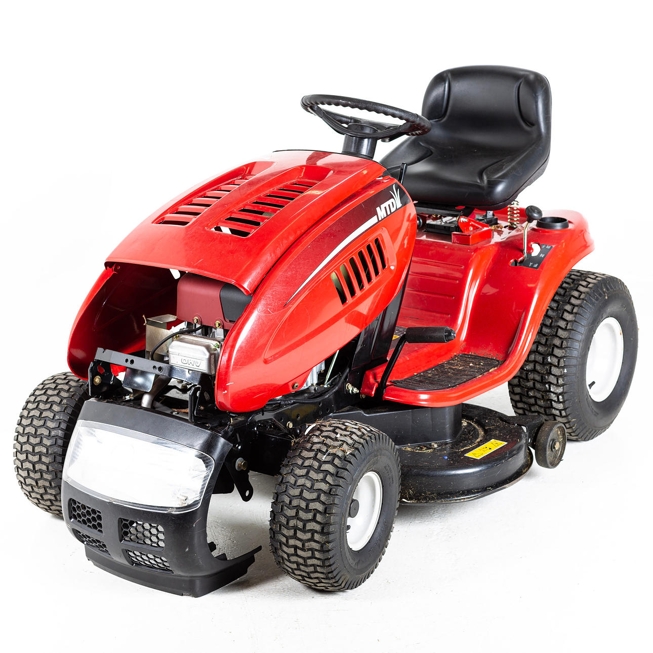 AUFSITZ-RASENMÄHER, MTD LF 125.