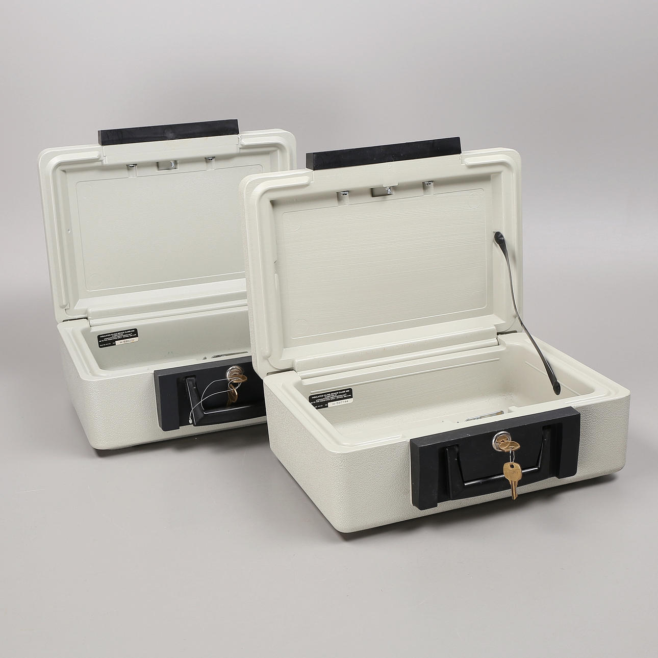 BRANDBOXAR, ett par, "Sentry 1100".