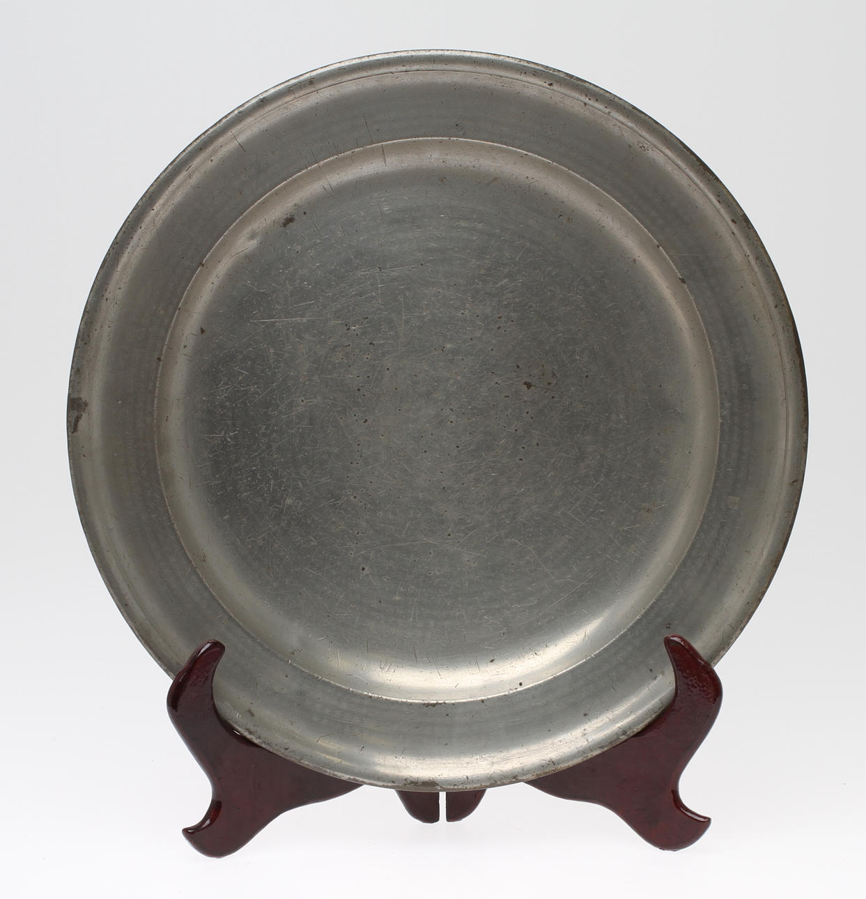 FAT, tenn, Baltzar Rokus, verksam 1743-1788 i Arboga.