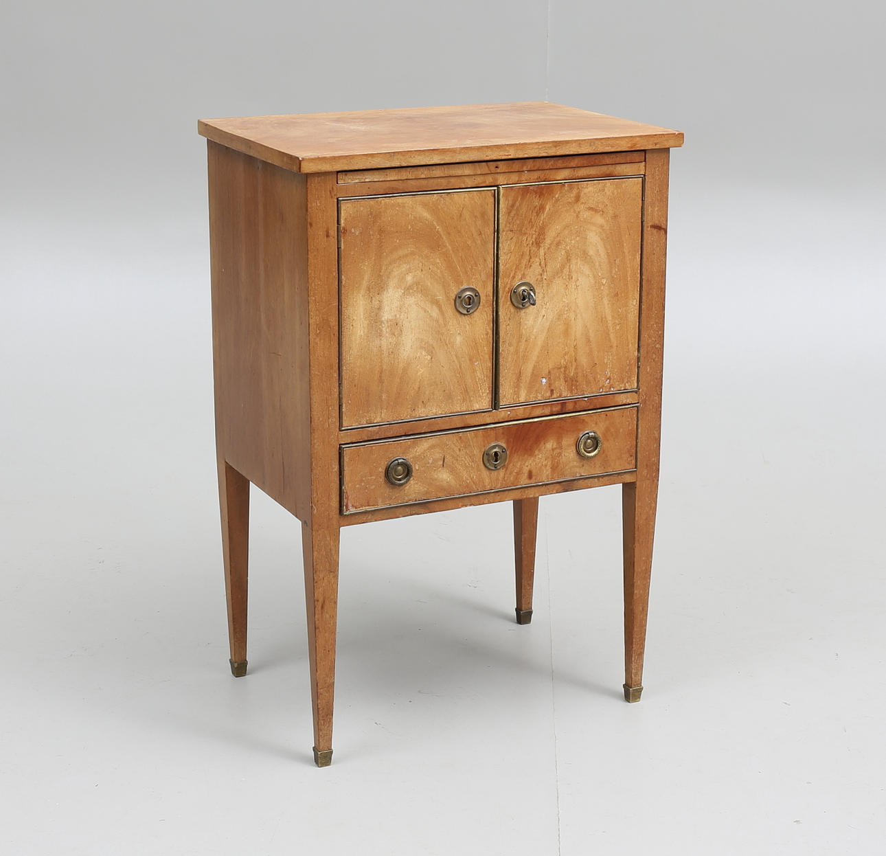 POTTSKÅP, sengustaviansk stil, 1800-tal.