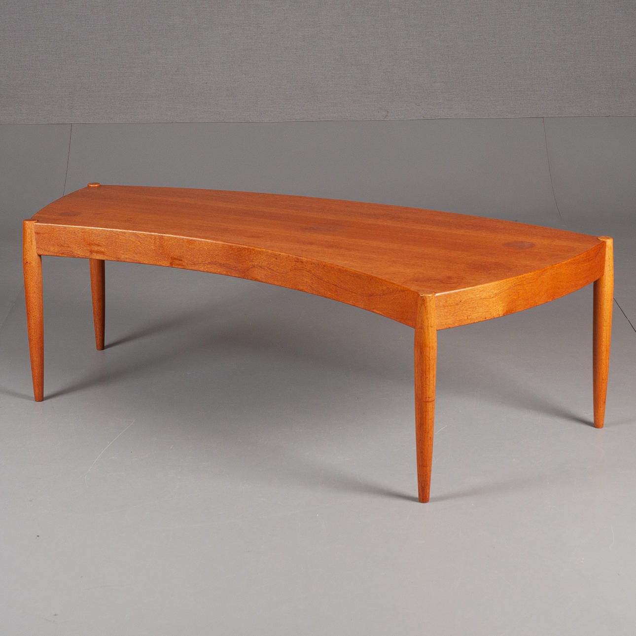 JOHANNES ANDERSEN. For Trensum, coffee table, teak.