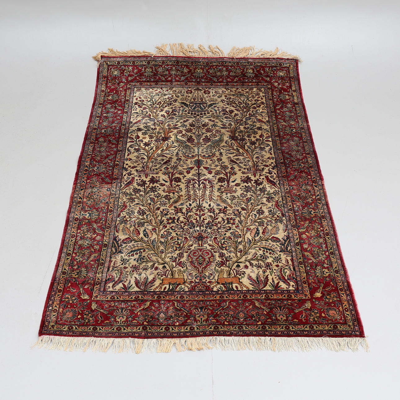 MATTA, orientalisk, Keshan med silkesinslag, 201x128 cm.