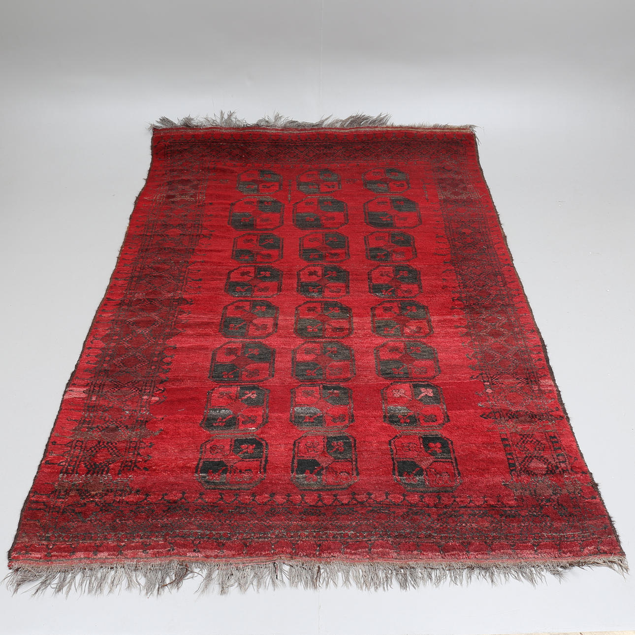 MATTA, Afgan, 255x186 cm.