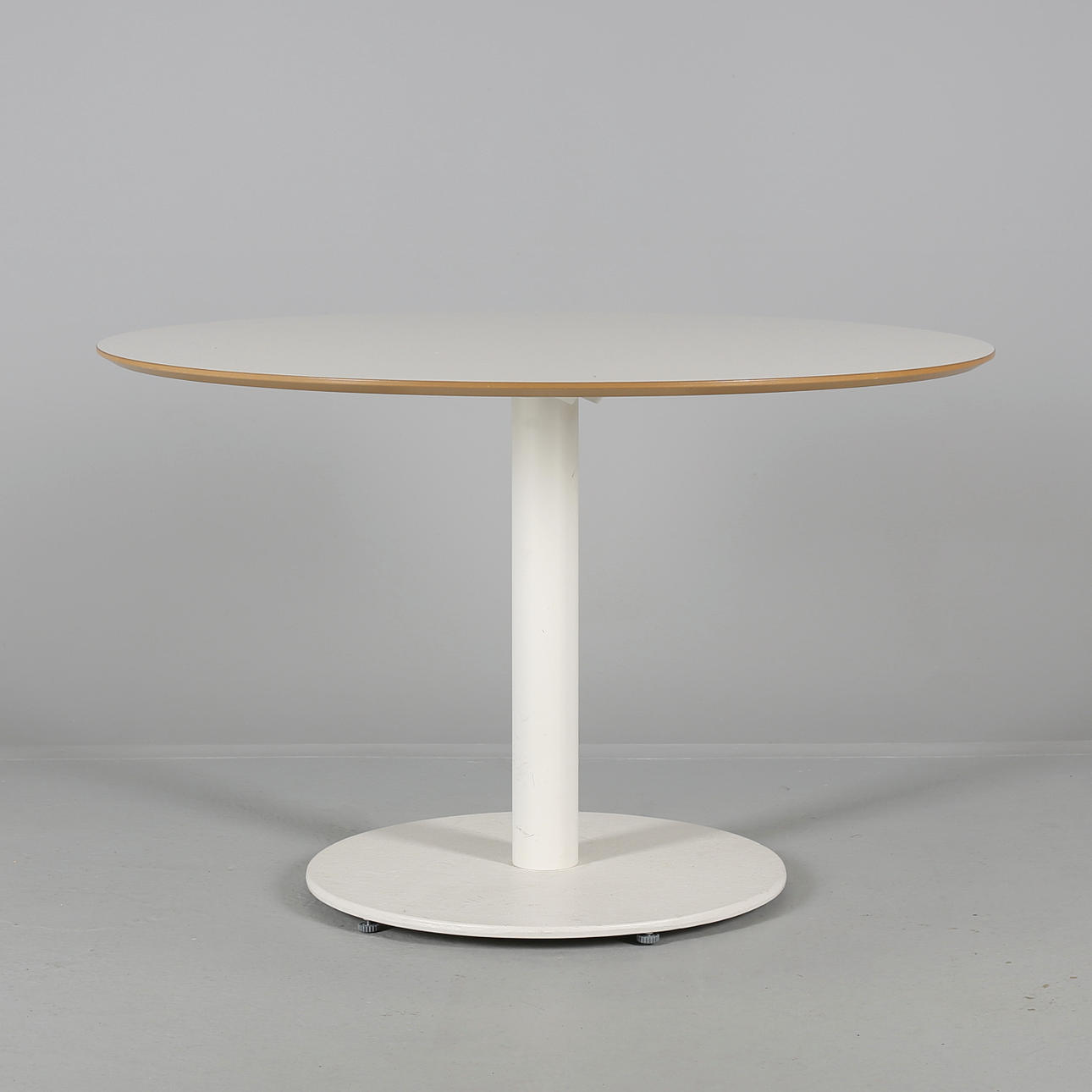 CAFEBORD, Ikea, träskiva, metallunderede, samtida.