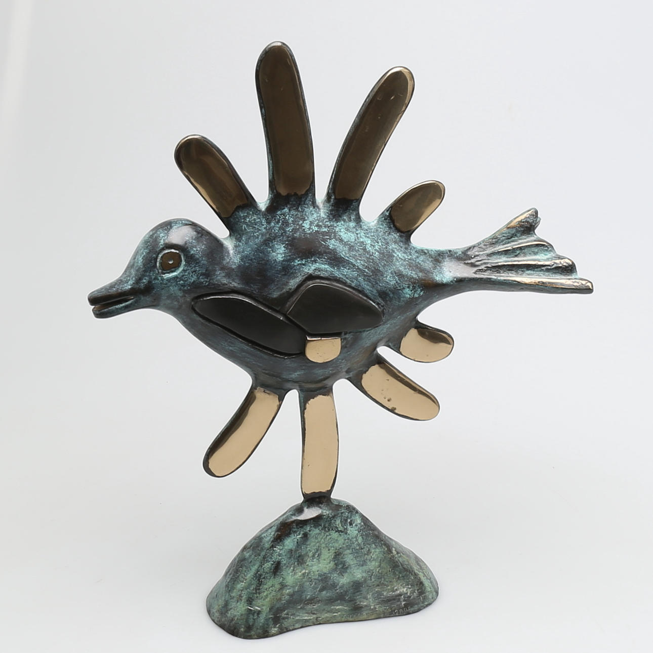 BEVERLOO CORNEILLE. Skulptur i patinerad brons, "Solfågeln", numrerad 12/100, signerad Corneille, daterad 2005.