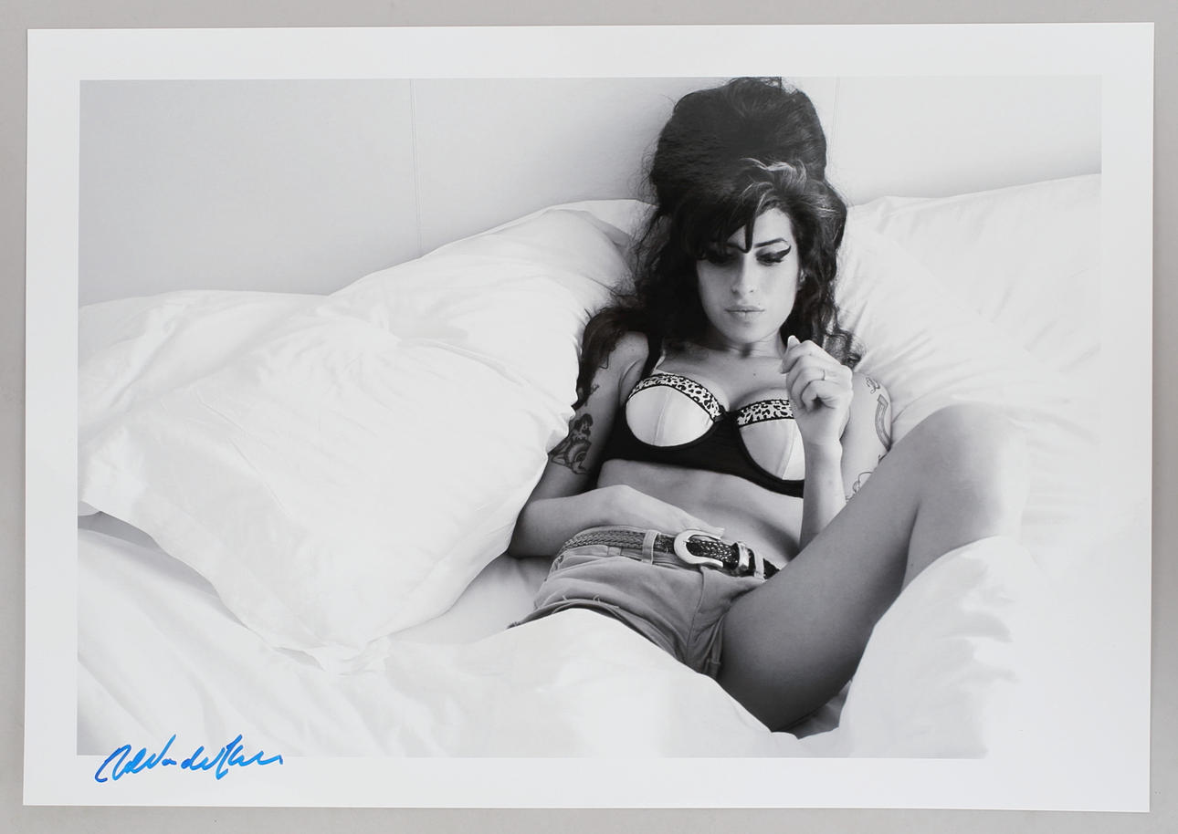 MAX VADUKUL. Amy Winehouse.