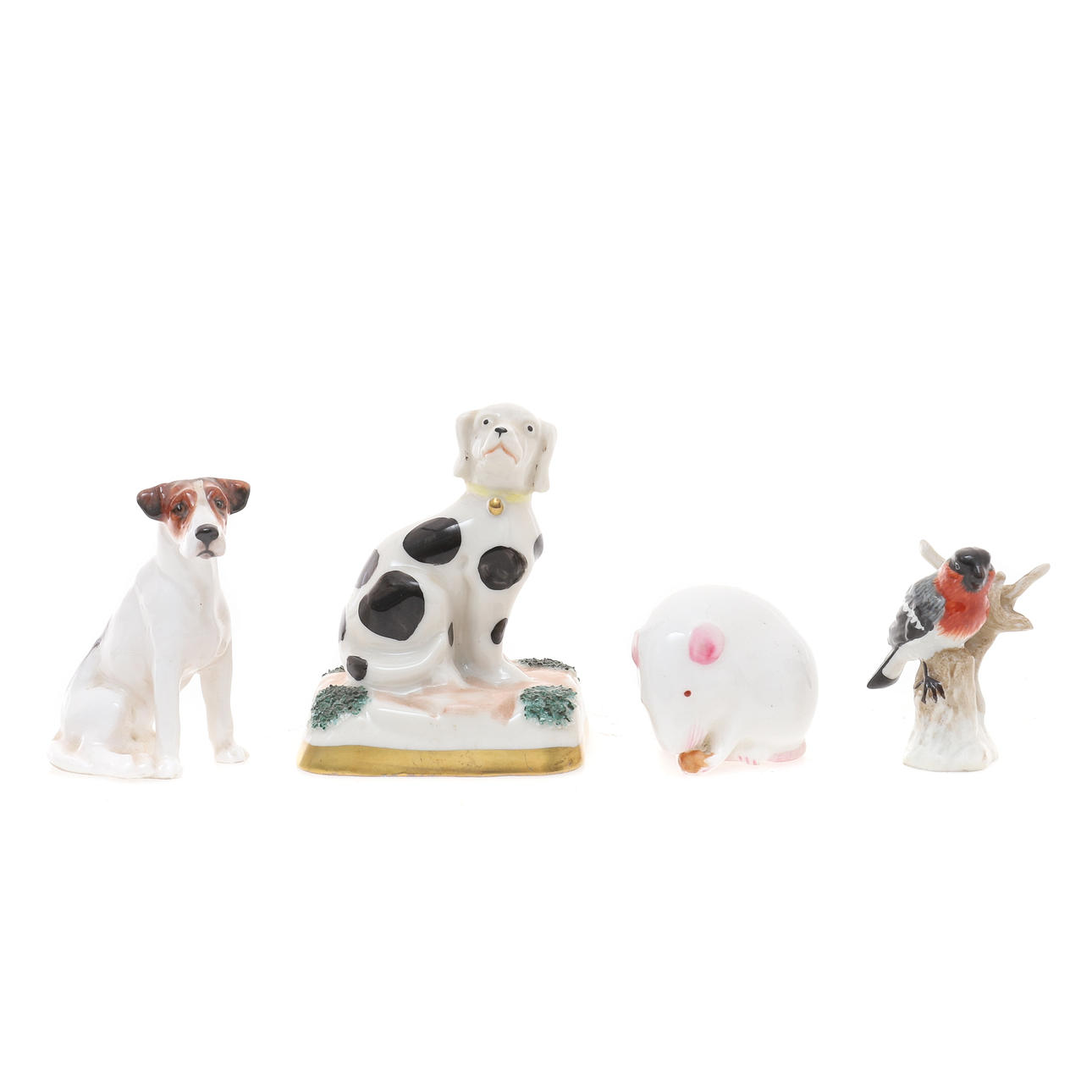 EINE ROYAL DOULTON FIGUR EINER WEISSEN MAUS.