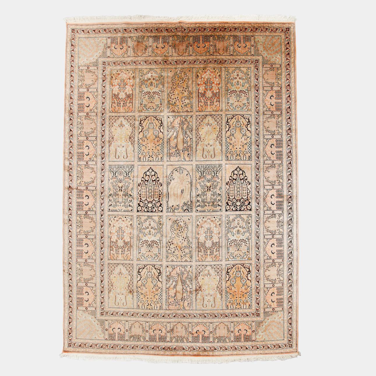 TÆPPE, orientalsk, silke. Cirka 305 x 215 cm.