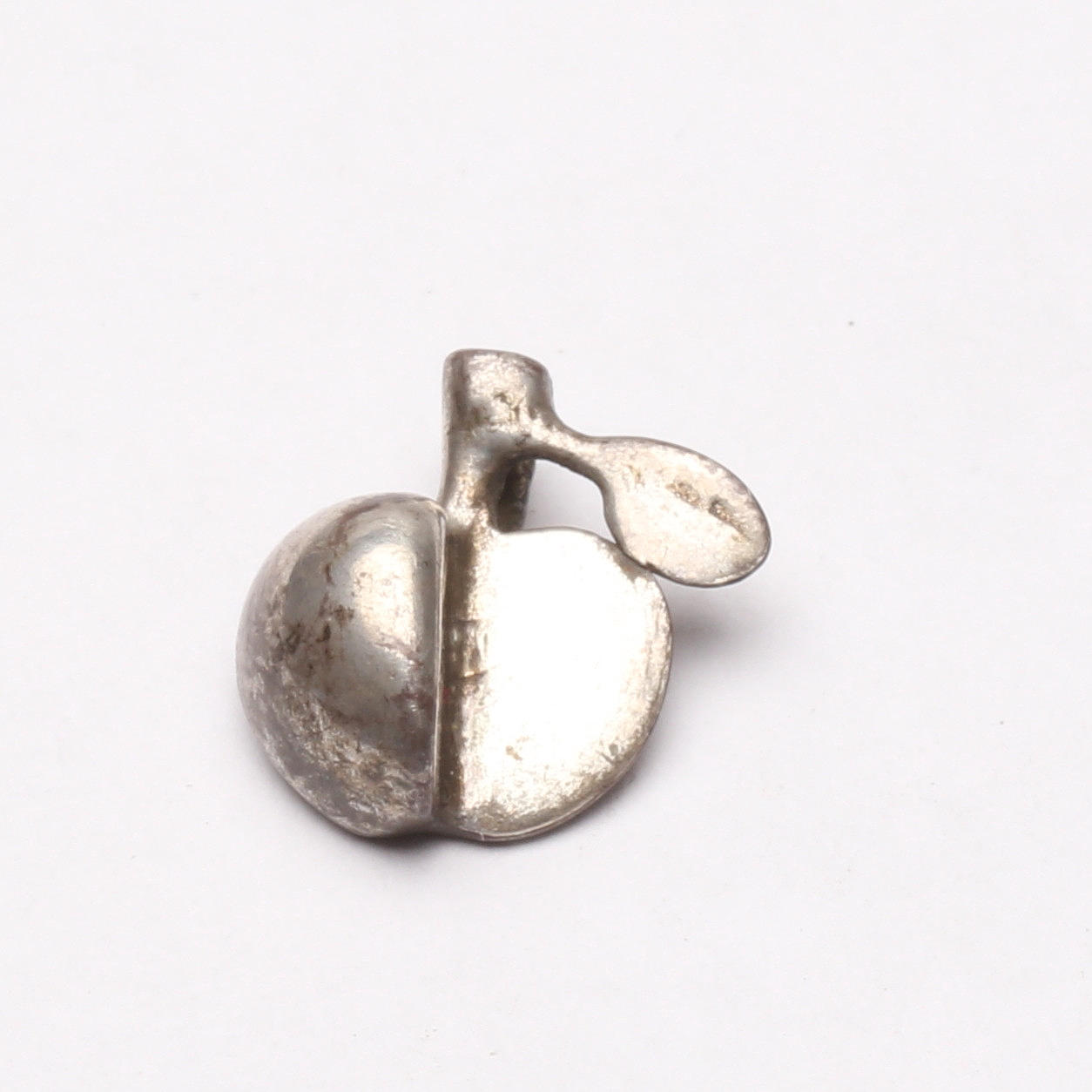 HÄNGE, silver, Sandström & de Wit, Linköping 1987.