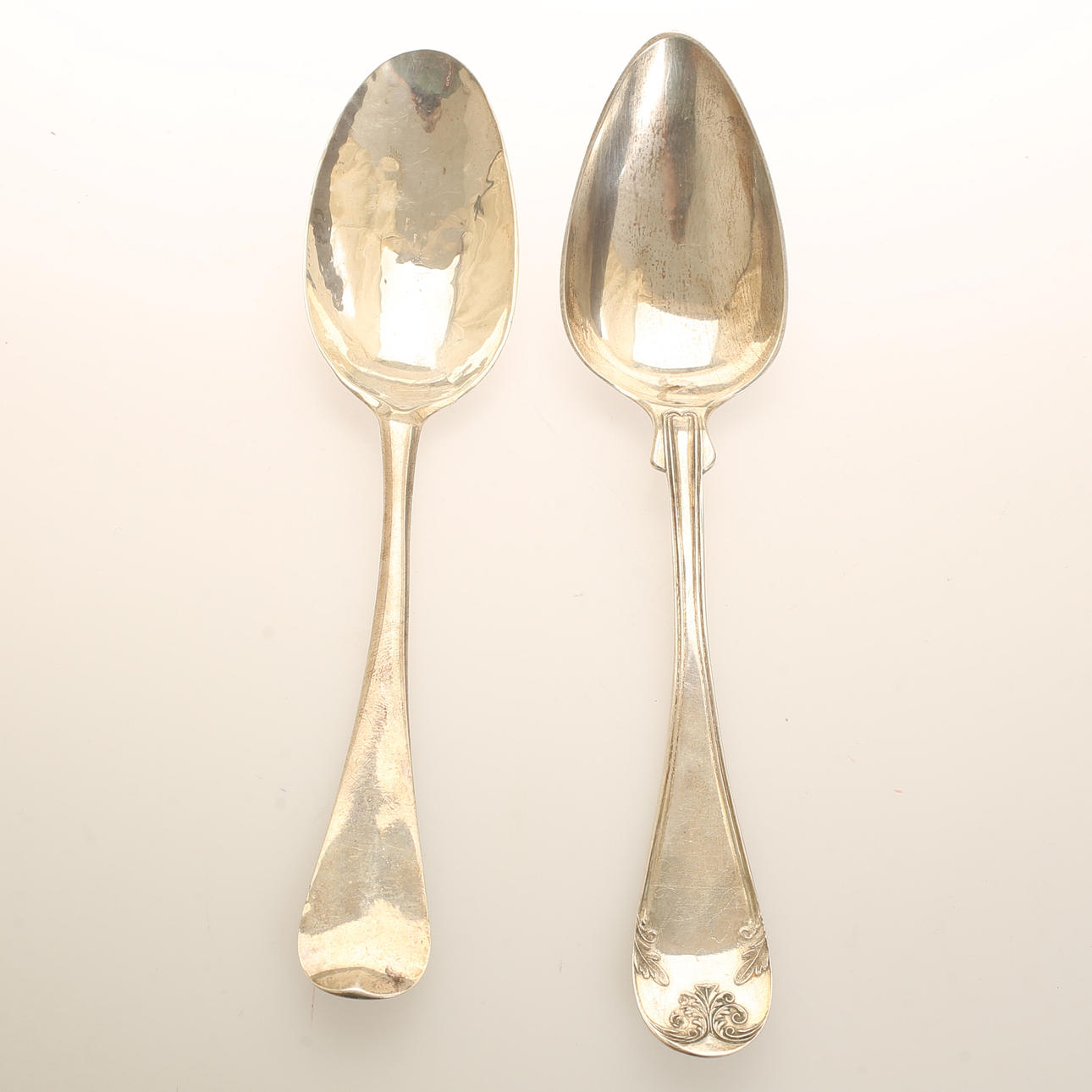 LÖFFEL, 2 Stück, Silber, 19. Jahrhundert.