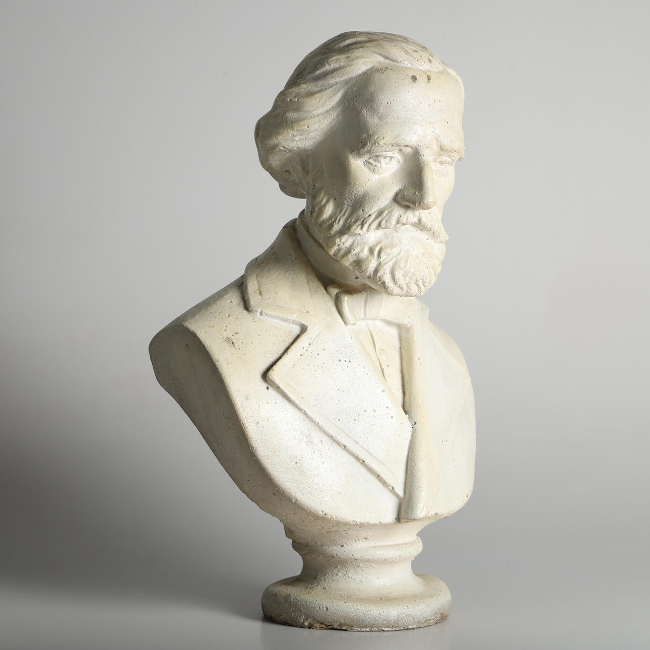 SKULPTUR, buste, Giuseppe Verdi, malet beton.