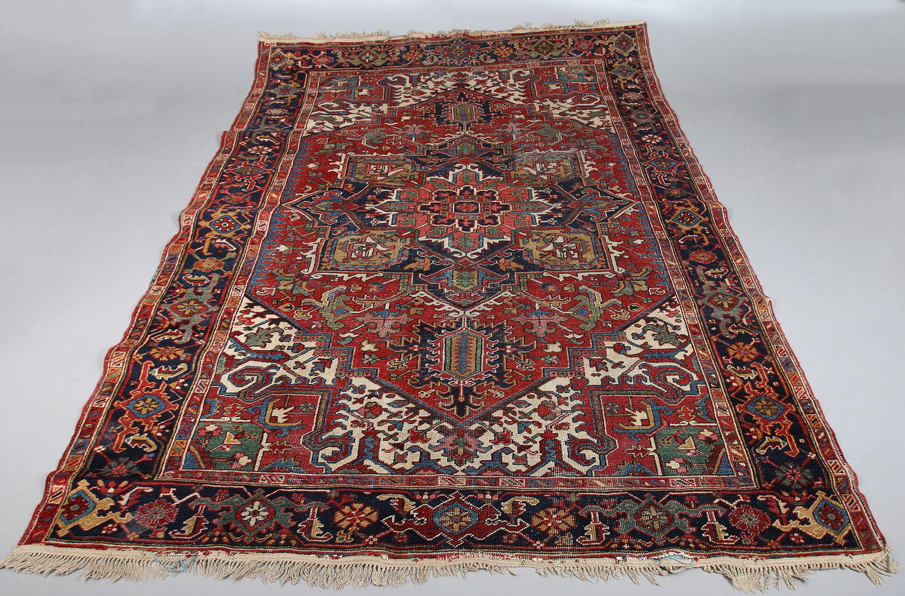 MATTA, semiantik, Heris, 315 x 235 cm.