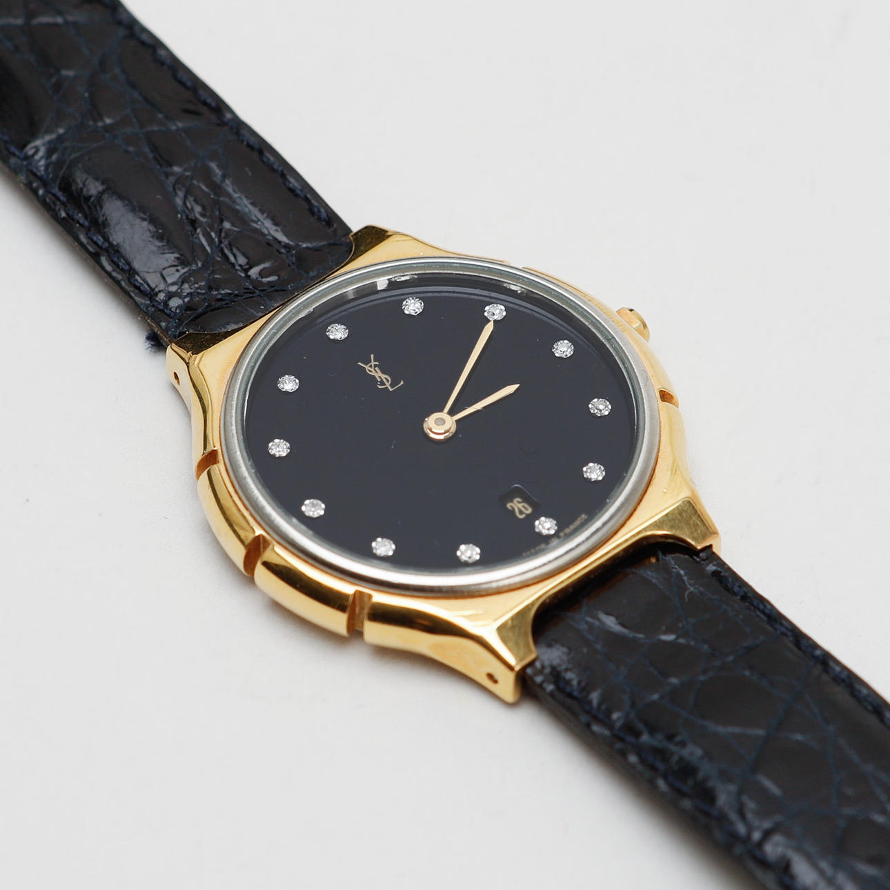 ARMBANDSUR, Yves Saint Laurent Collection.