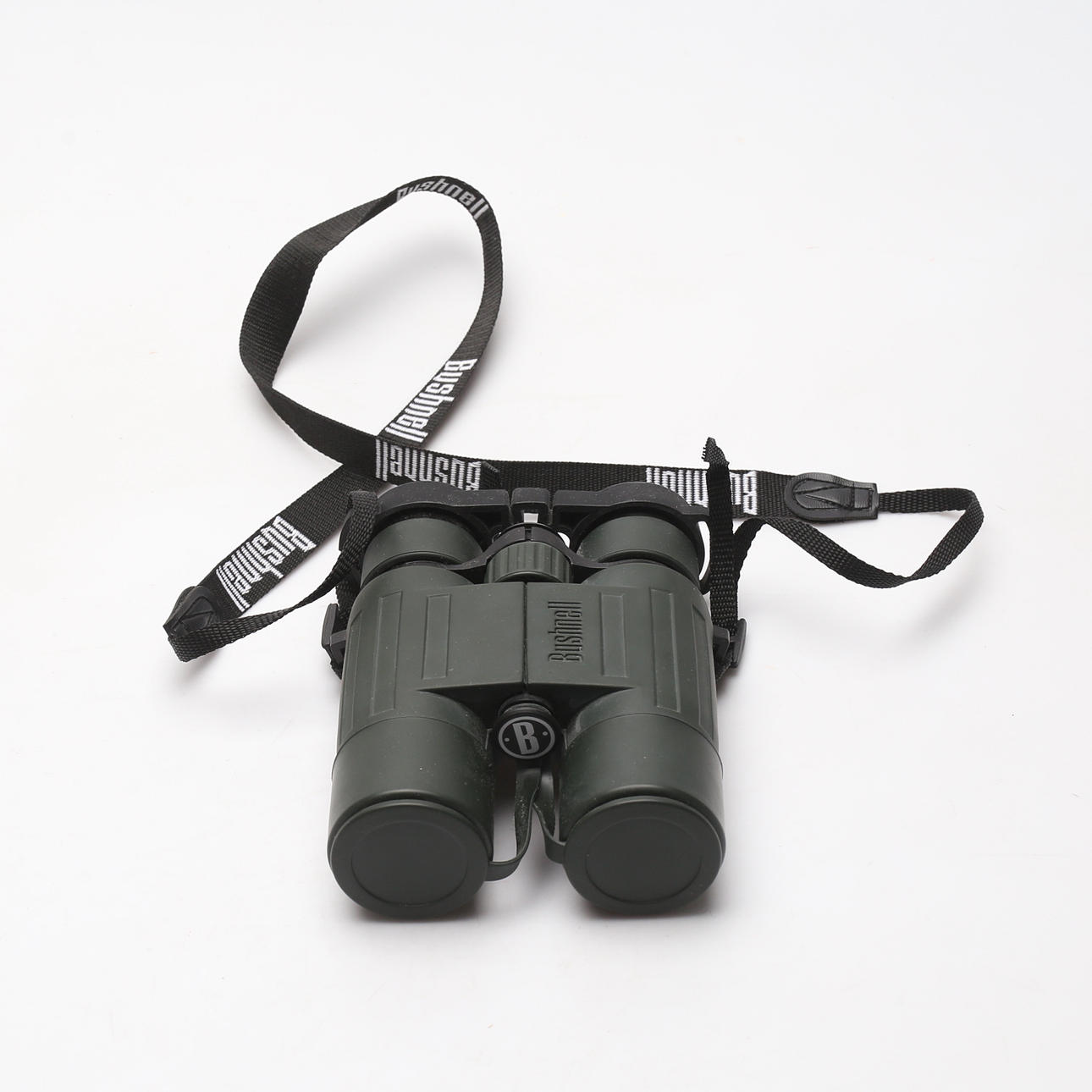 KIKKERT, Bushnell Trophy 305 FT FOV.