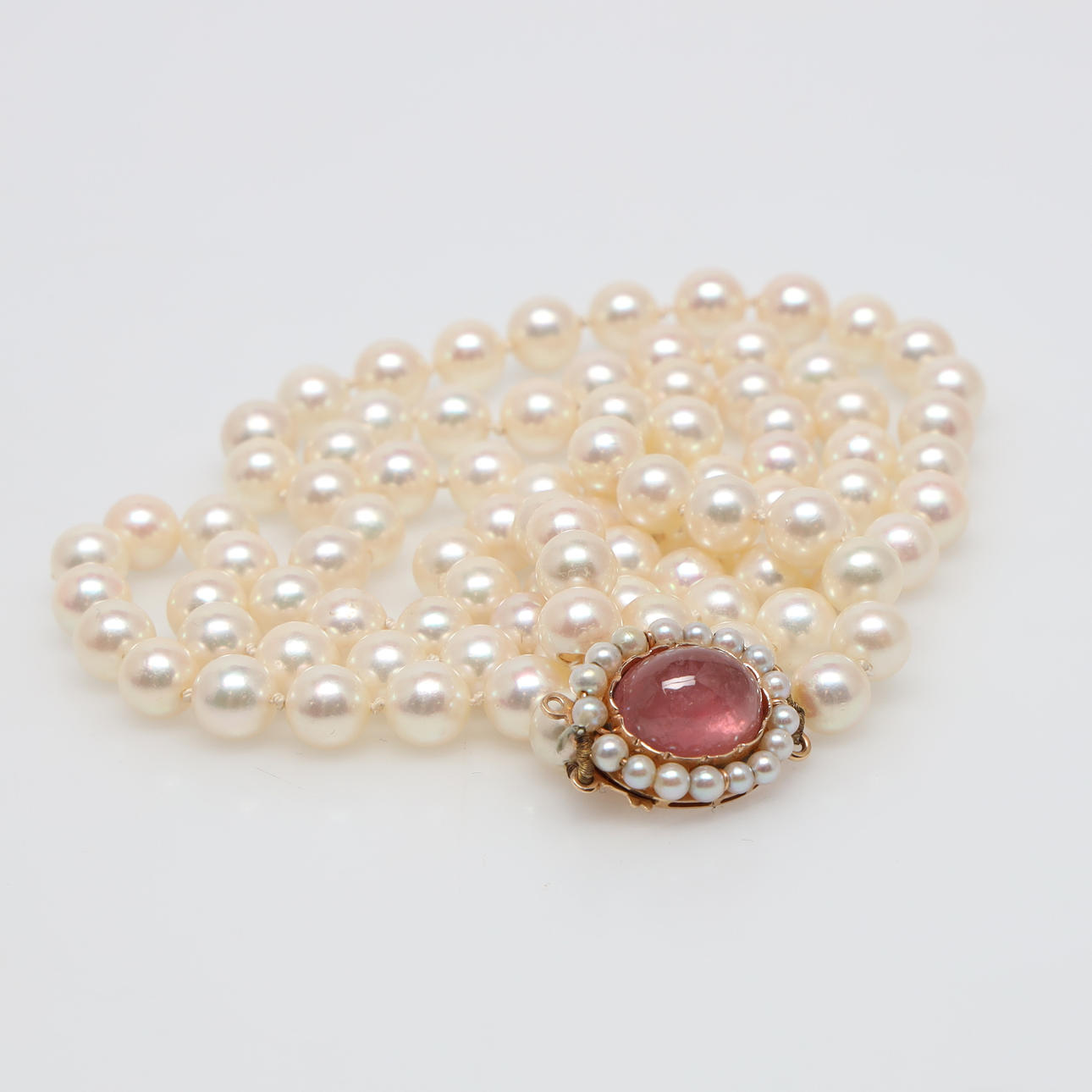 COLLAR PERLAS, cierre en oro 18K.