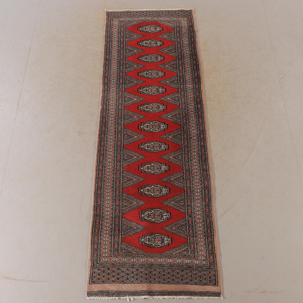 CARPET, oriental, gallery, 238 x 78 cm.