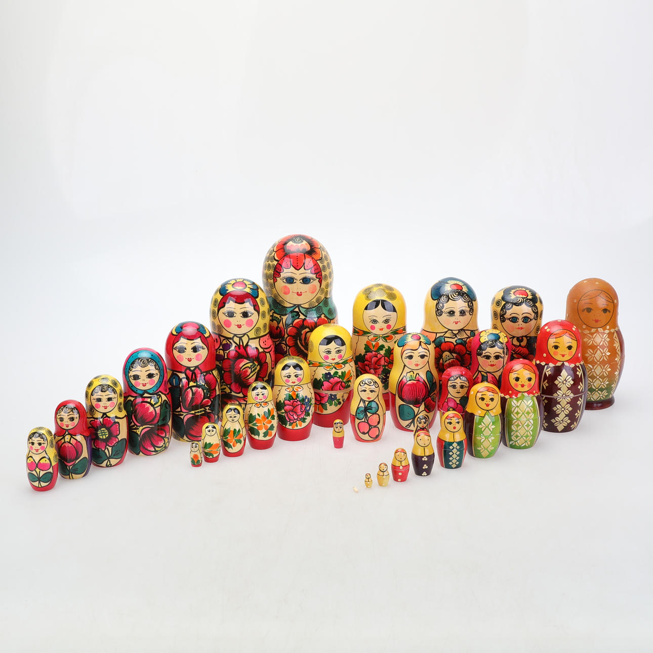 RUSSISK DUKKE, 5 stk, træ, Babushka/Matrjojska.