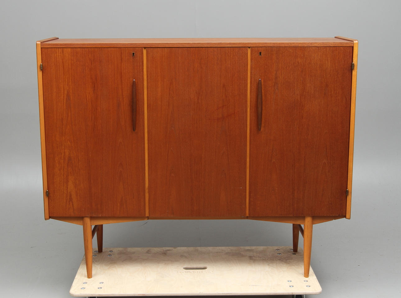 SIDEBOARD, teak, Troeds, 1900-talets tredje kvartal.