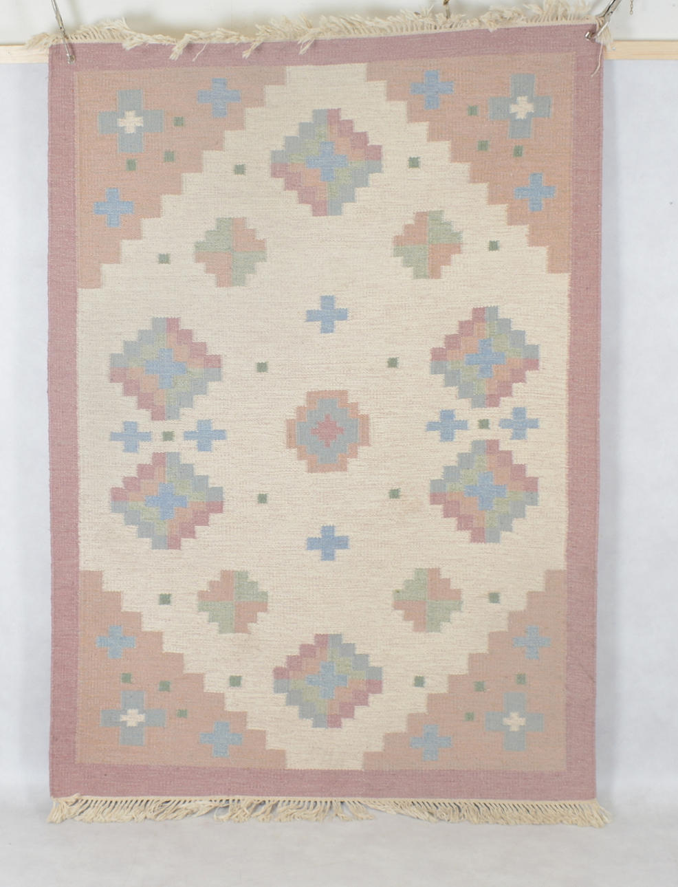 RÖLLAKANMATTA, 198x141 cm.