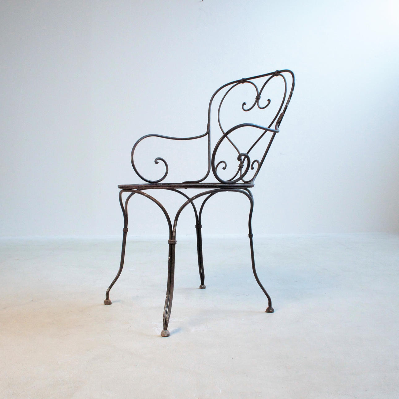 järn trädgård stol.