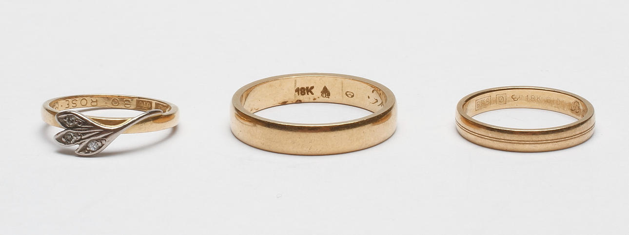 RINGAR, 3 st, 18k guld, vikt ca 8 gr.