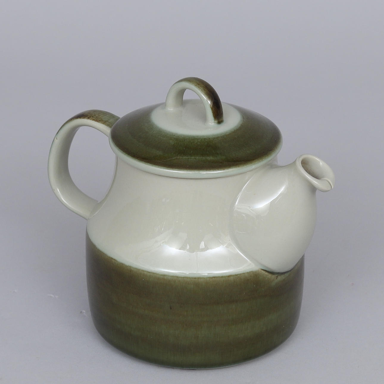 MARIANNE WESTMAN. Teapot, Maya, Rörstrand.
