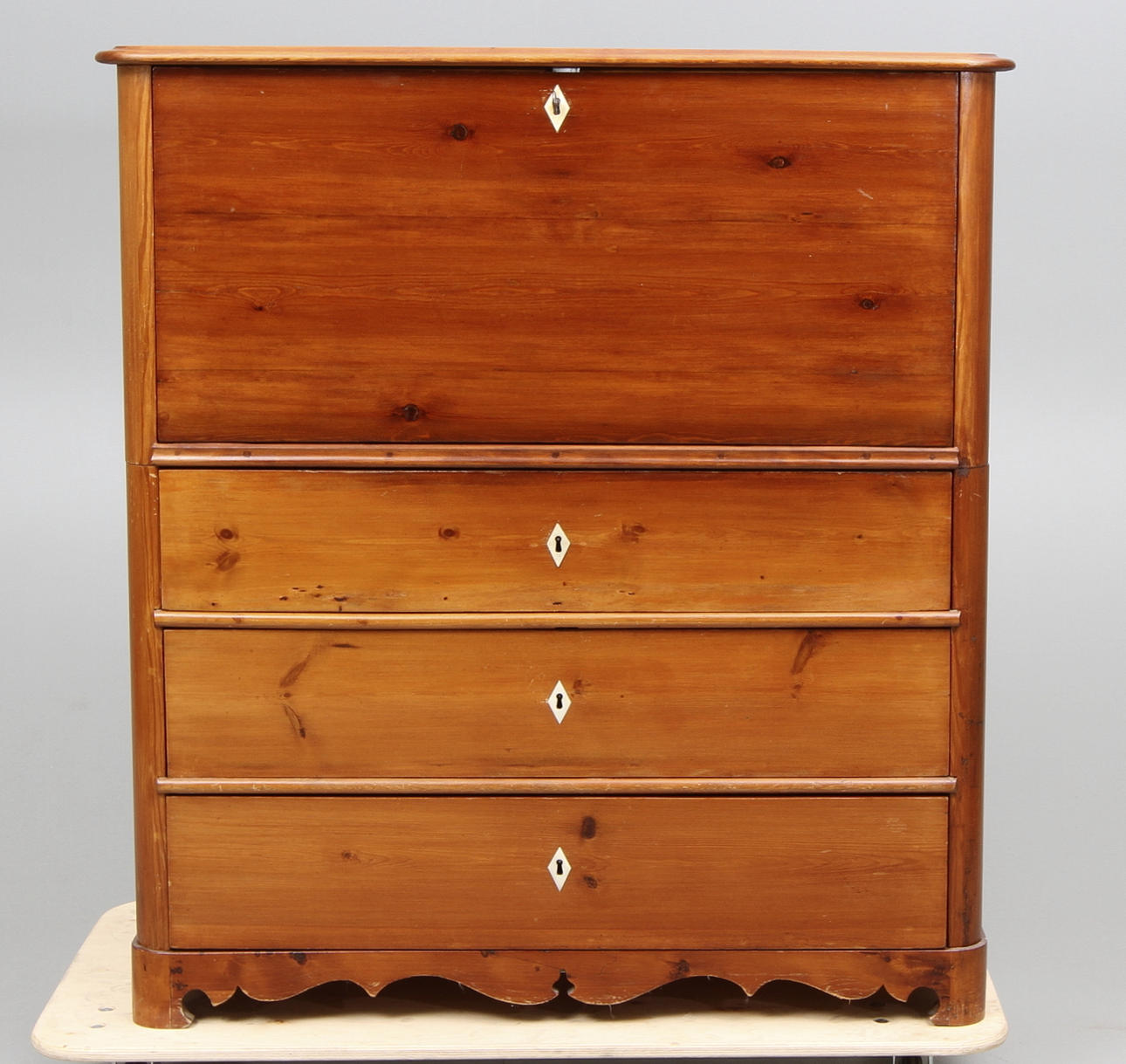 CHIFFONJÈ, 1800-talets slut.