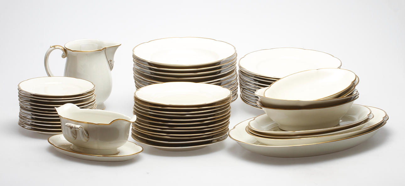 MATSERVIS, 58 delar, porslin, Tettau, Tyskland.