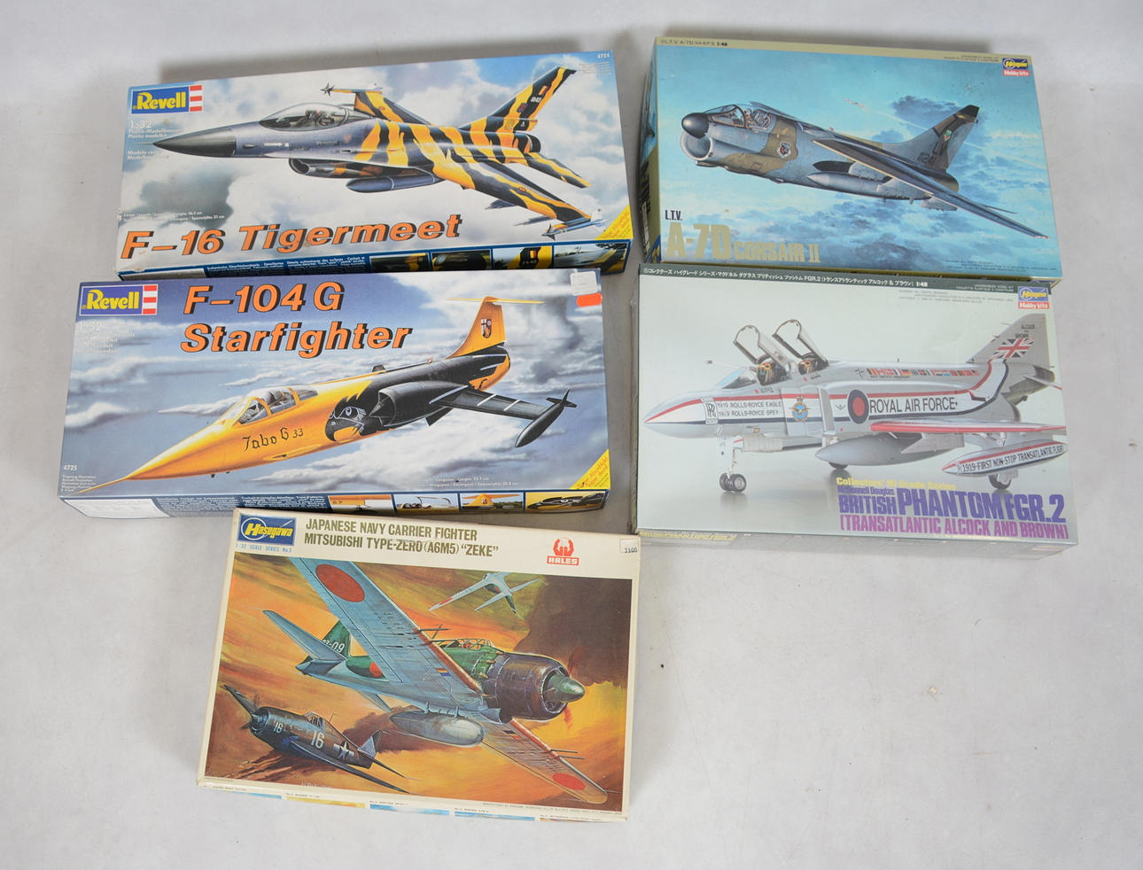 MODELLBYGGSATSER, 5 st, flygplan.