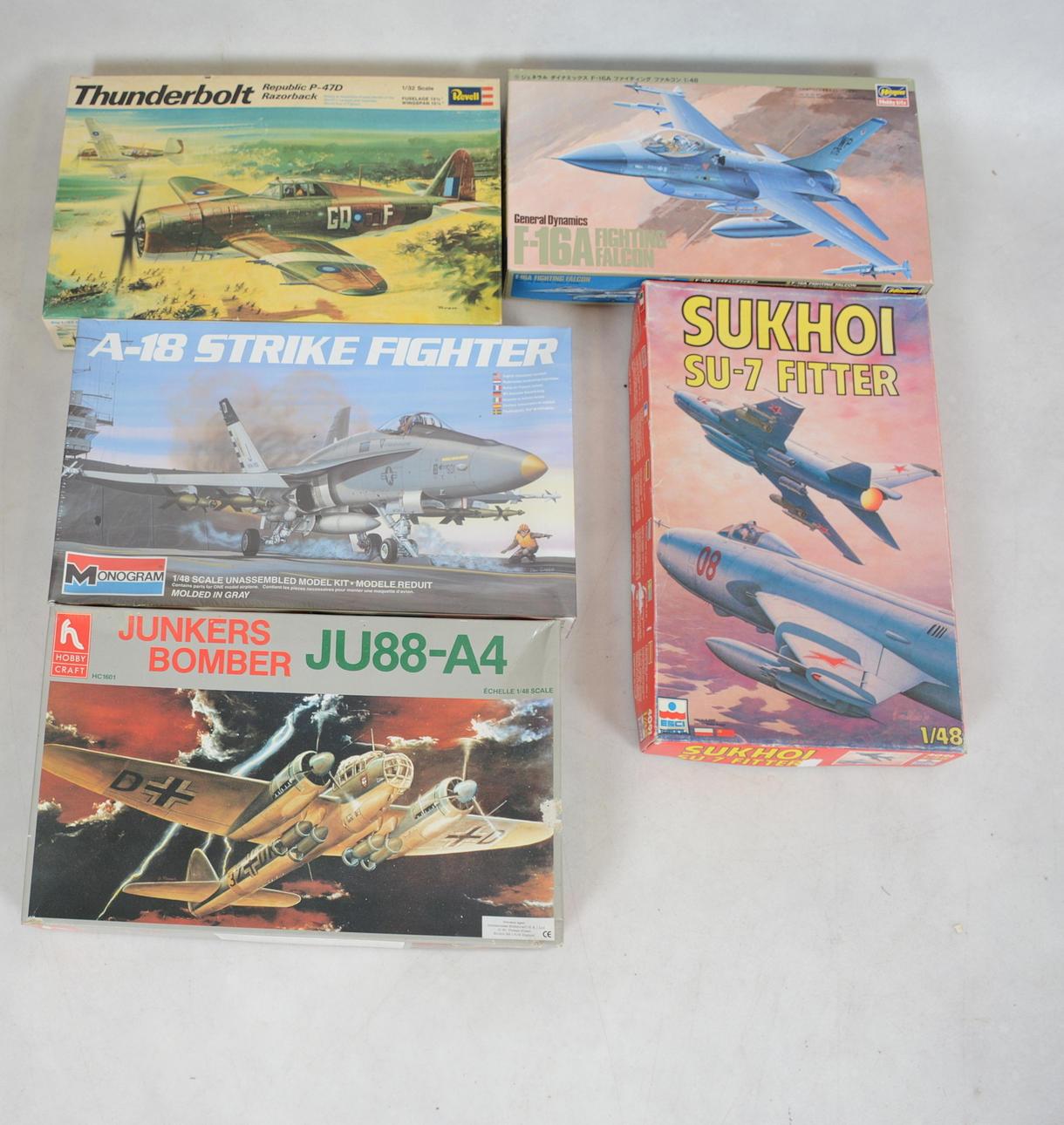 MODELLBYGGSATSER, 5 st, flygplan.