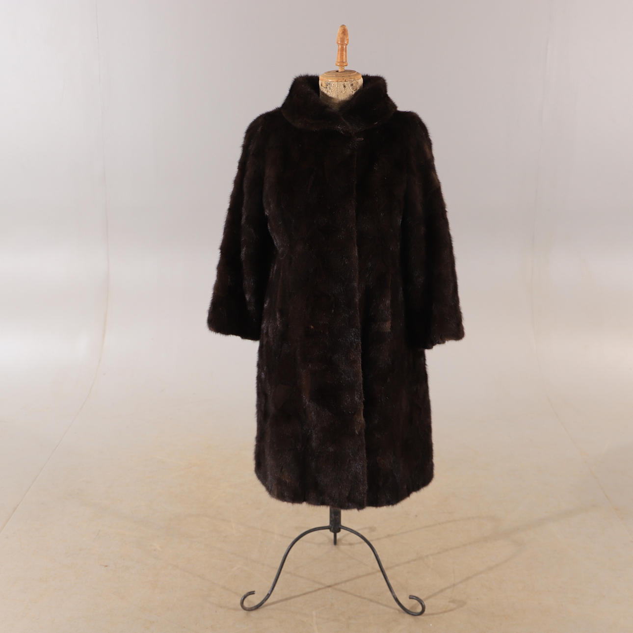 PÄLS, mink, E. Brandvold, Strömmen, Norge.